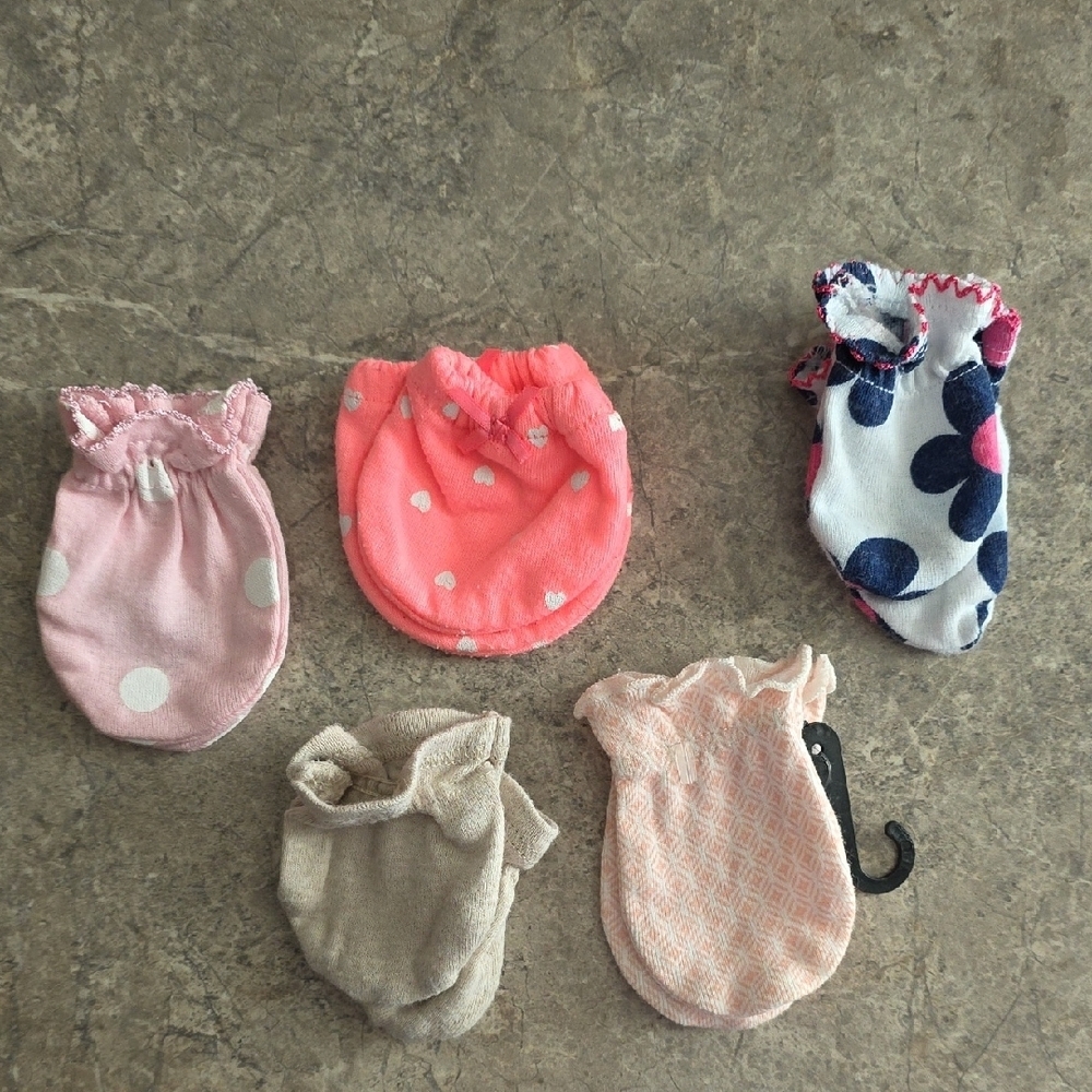 (J59)  Infant Hand Mittens From Scrathing Themselves